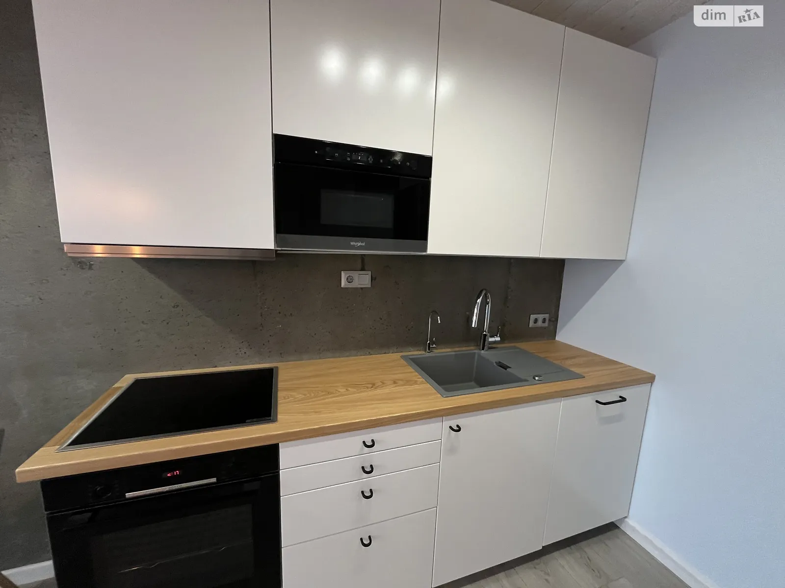 Продается 1-комнатная квартира 43 кв. м в Днепре, ул. Набережная Победы, 40Д - фото 1