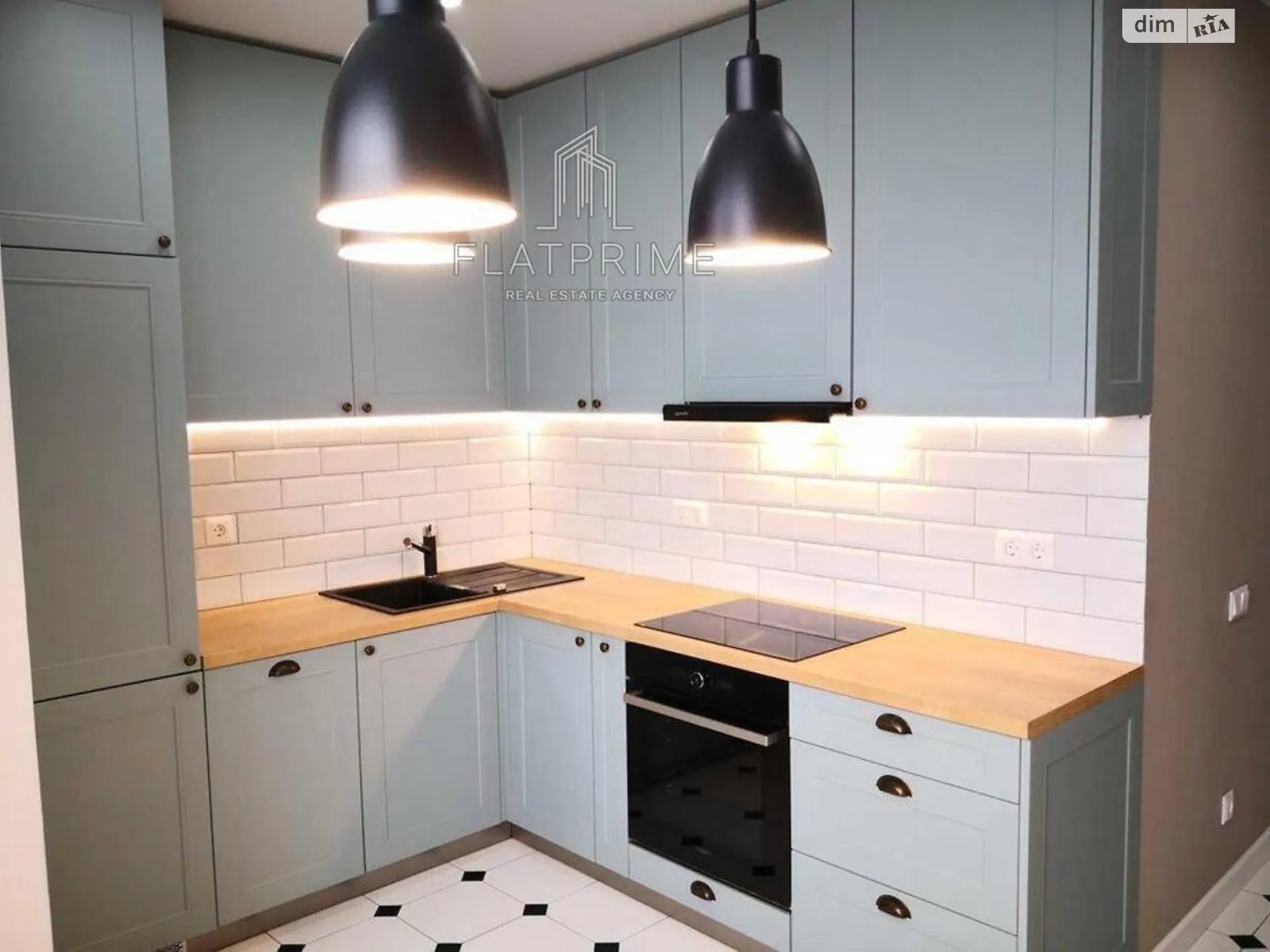 Продается 2-комнатная квартира 50 кв. м в Киеве, ул. Лучистая, 50 - фото 1