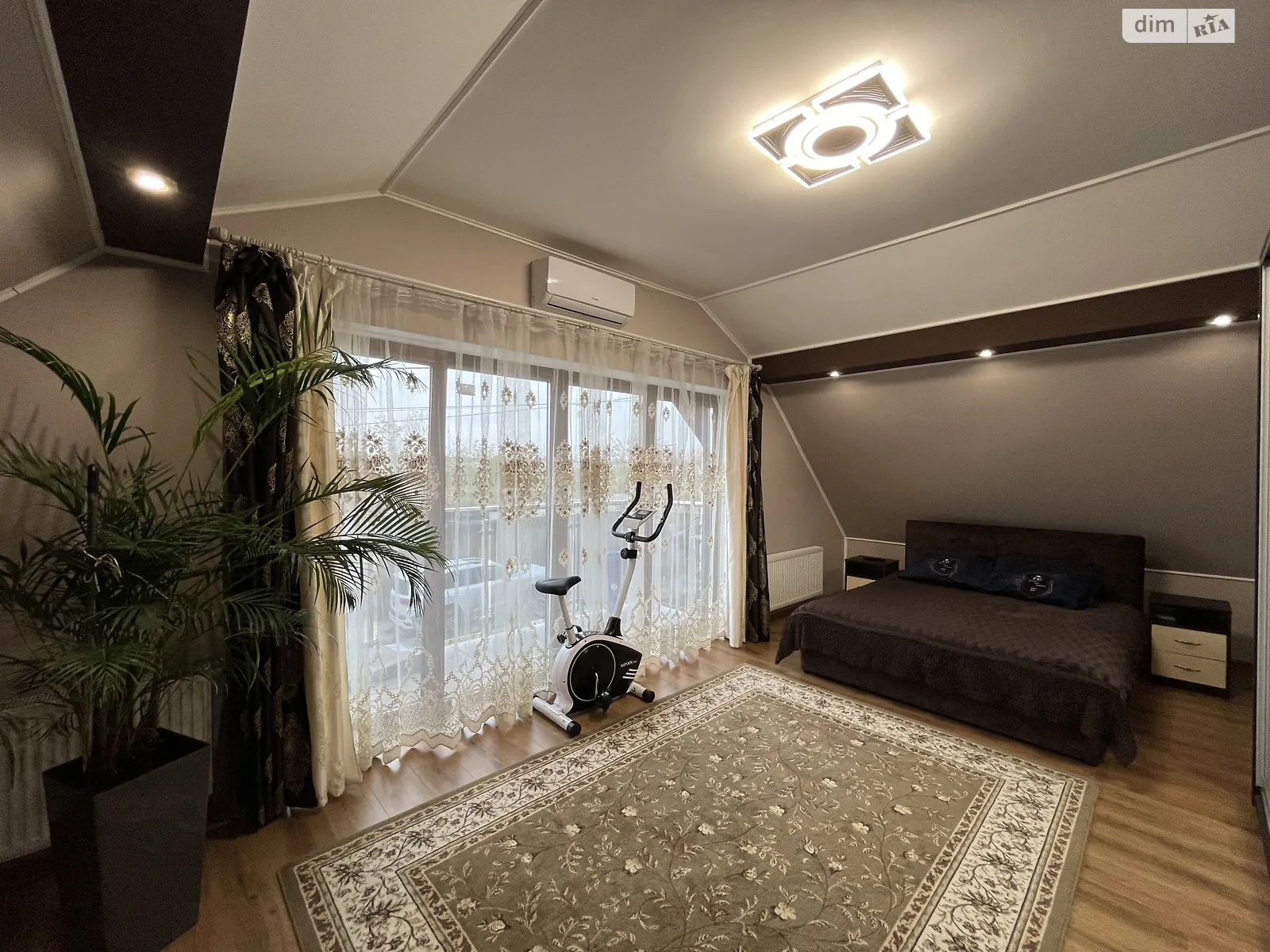 Продается дом на 2 этажа 220 кв. м с беседкой, цена: 320000 $ - фото 1