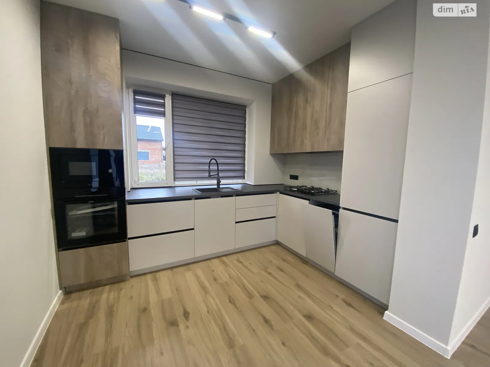 Продається одноповерховий будинок 106 кв. м з бесідкою, цена: 140000 $ - фото 1