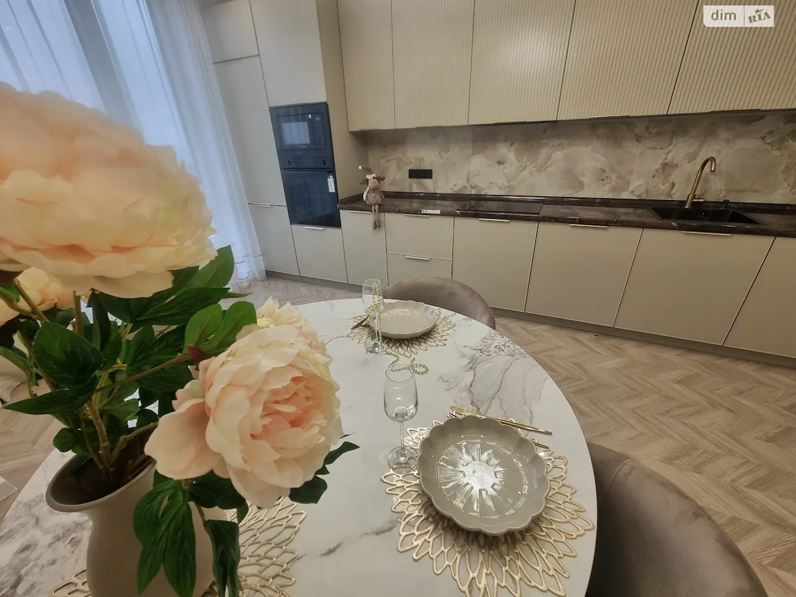 Продається 2-кімнатна квартира 78.8 кв. м у Вінниці, вул. 600-річчя - фото 1