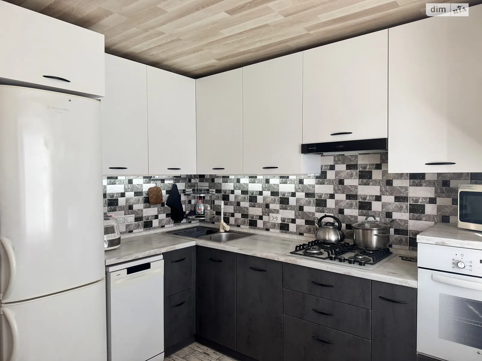 Продается 2-комнатная квартира 50 кв. м в Очакове, цена: 28000 $ - фото 1