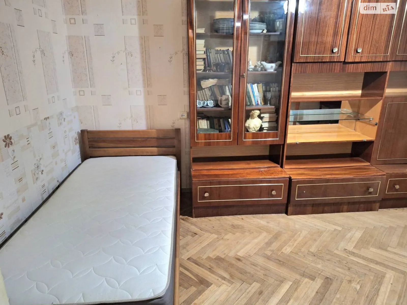 Продается 2-комнатная квартира 45 кв. м в Киеве, просп. Леся Курбаса(50-летия Октября), 9Ж - фото 1