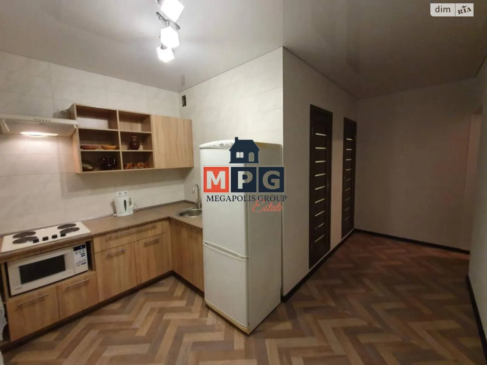 Продается 3-комнатная квартира 70 кв. м в Харькове, ул. Энвера Ахсарова - фото 1