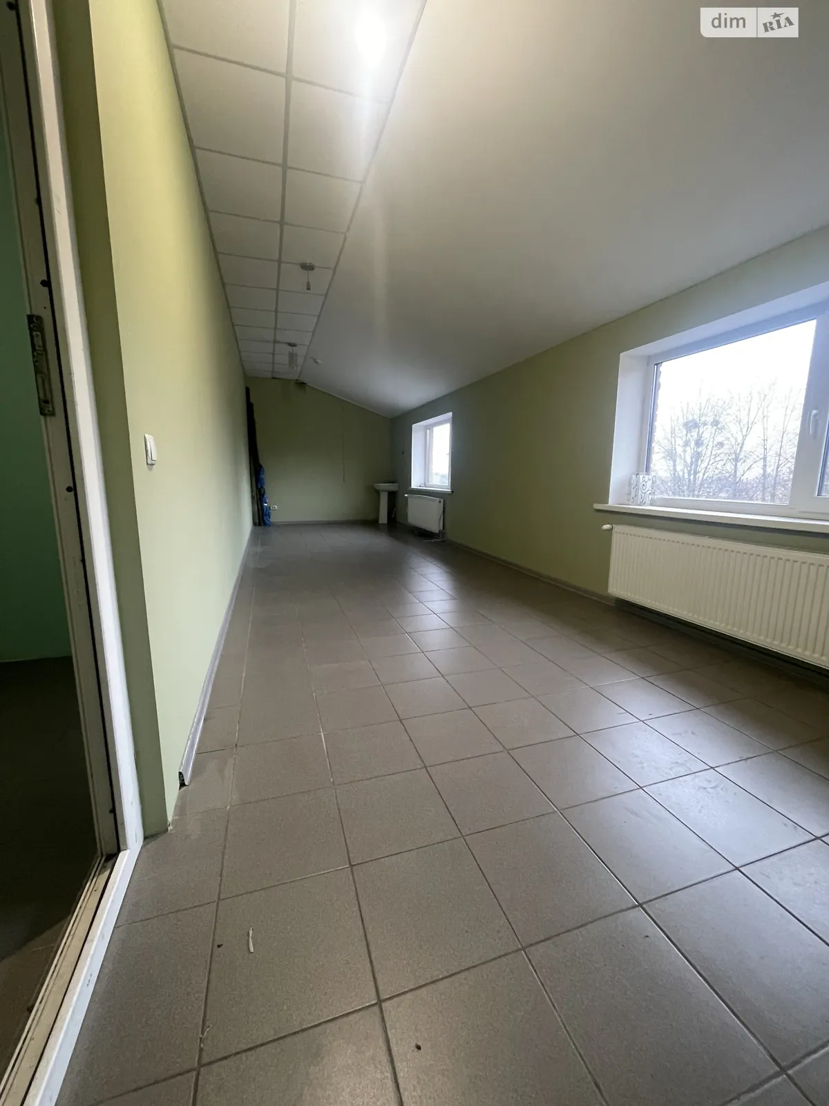 Сдается в аренду офис 85 кв. м в бизнес-центре, цена: 96000 грн - фото 1