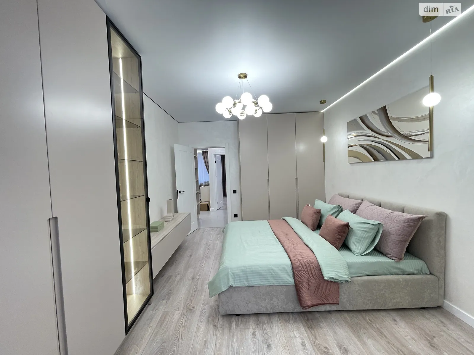 Продается 2-комнатная квартира 50 кв. м в Софиевской Борщаговке, ул. Радостная, 6 - фото 1