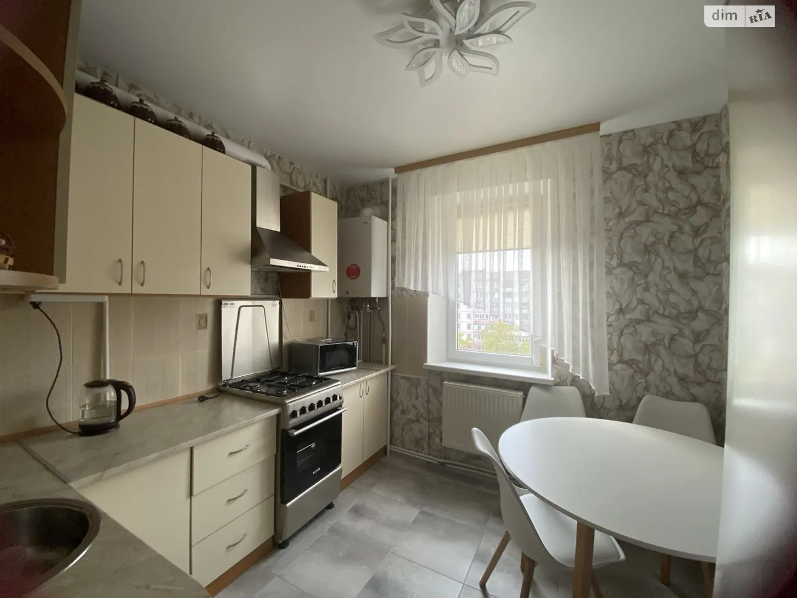 Здається в оренду 2-кімнатна квартира 54 кв. м у Кам'янському, вул. Воїнів-афганців(Інтернаціоналістів), 11Б - фото 1