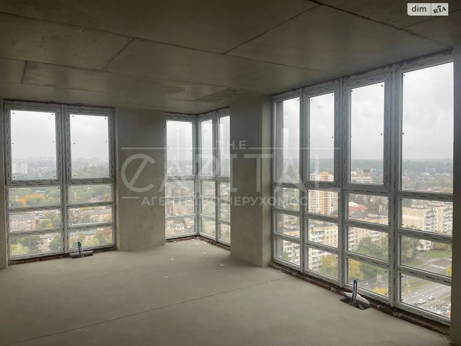 Продается 4-комнатная квартира 135 кв. м в Киеве, ул. Бережанская, 15 - фото 1