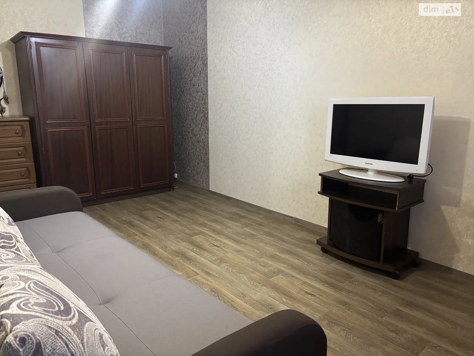 Сдается в аренду 1-комнатная квартира 36 кв. м в Харькове, ул. Гвардейцев-Широнинцев, 40 - фото 1