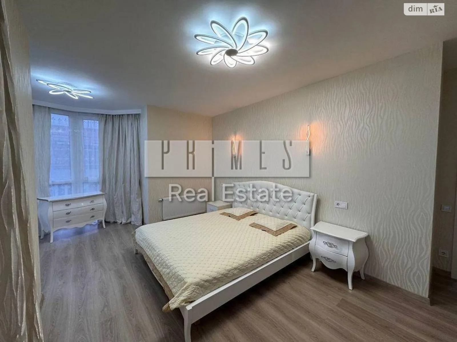 Продается 3-комнатная квартира 107 кв. м в Киеве, просп. Голосеевский(40-летия Октября), 95А - фото 1