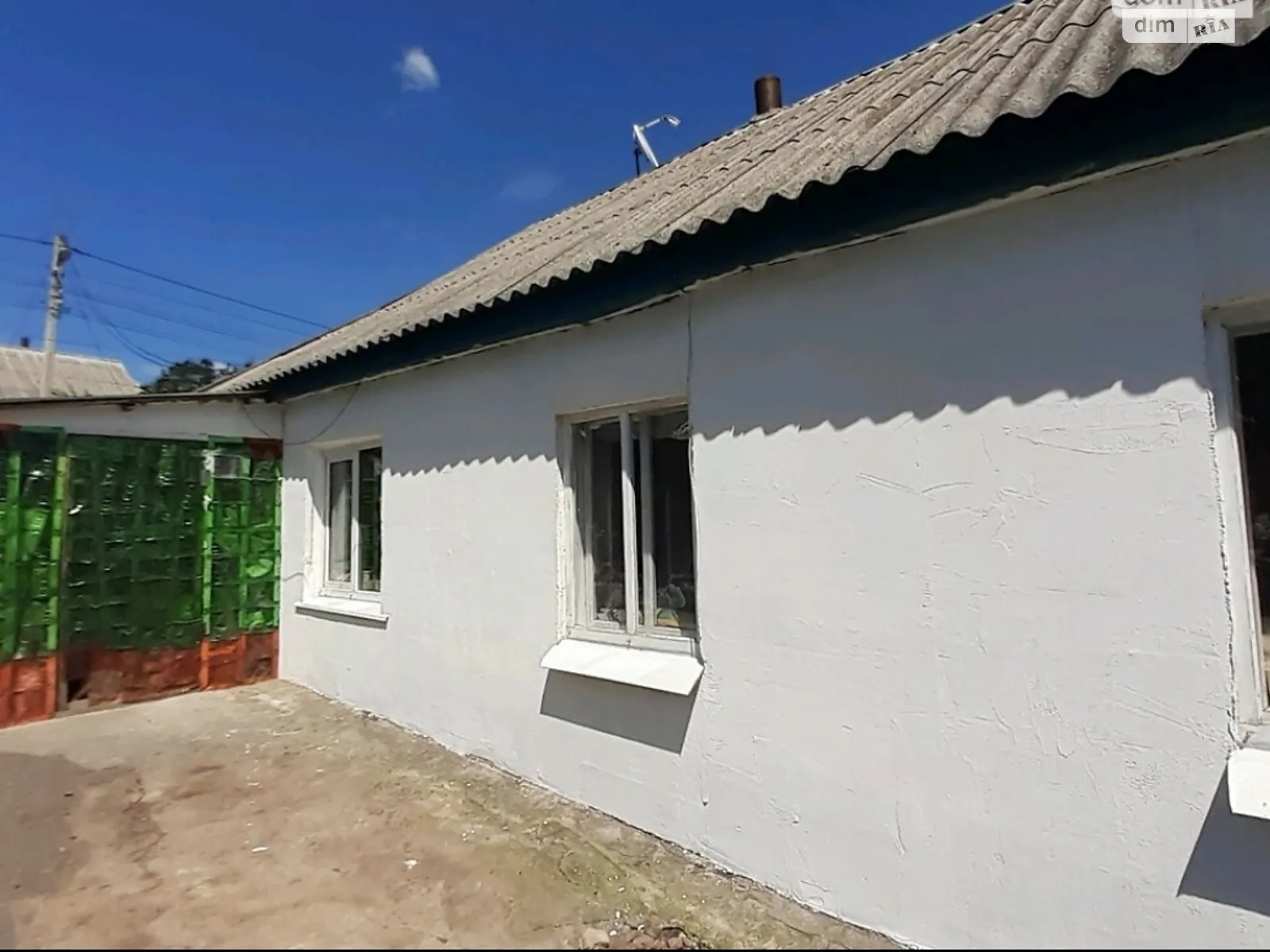 Продается одноэтажный дом 60 кв. м с участком, цена: 20000 $ - фото 1