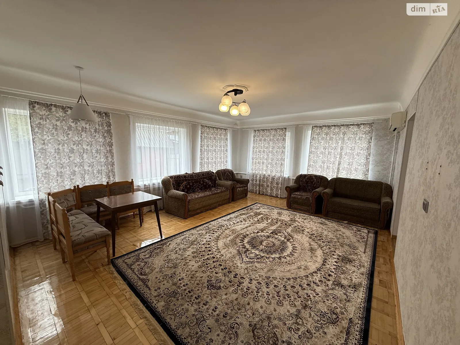 Продается дом на 2 этажа 183 кв. м с террасой, цена: 140000 $ - фото 1