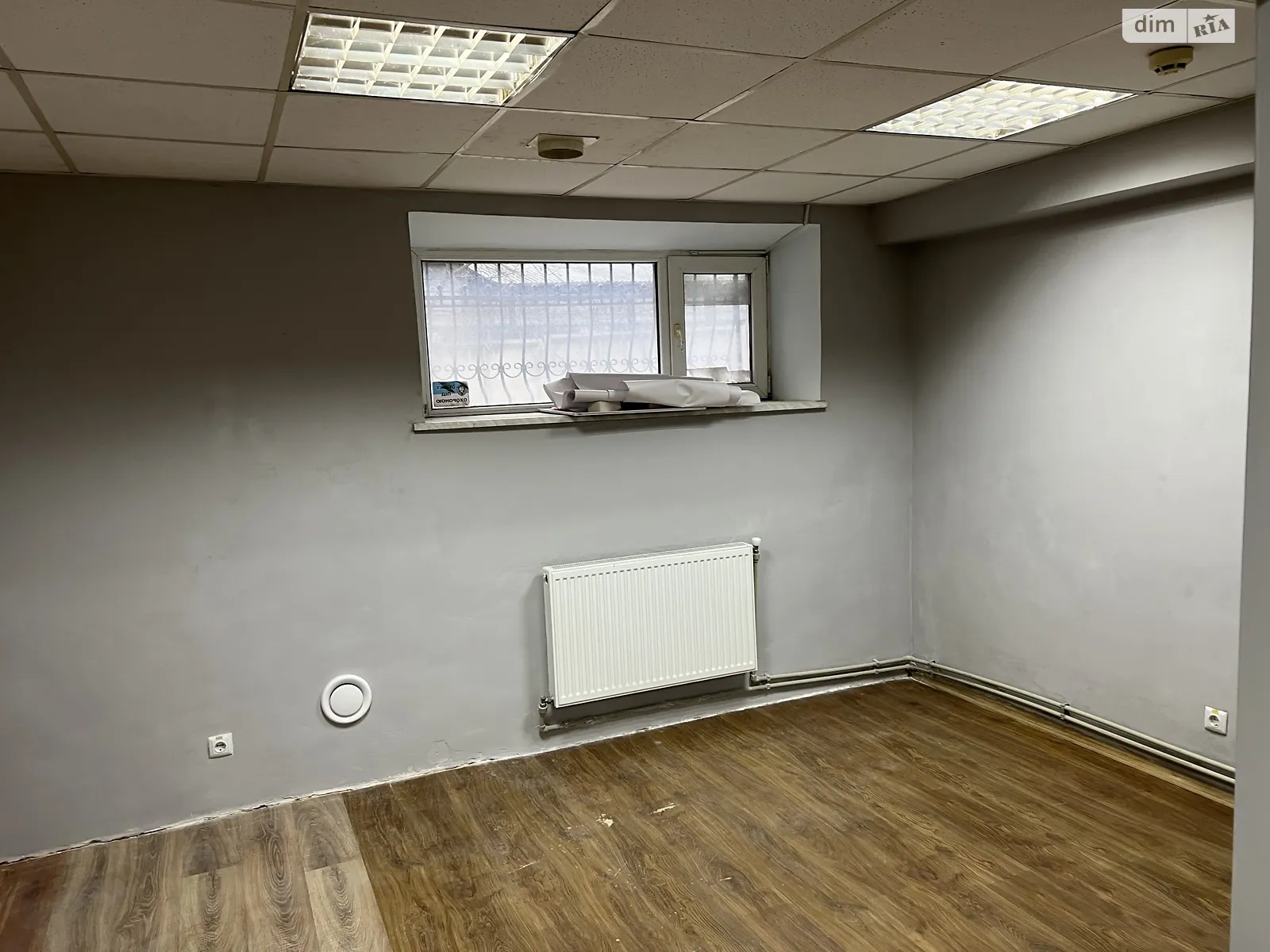 Здається в оренду приміщення вільного призначення 50 кв. м в 3-поверховій будівлі, цена: 7000 грн - фото 1