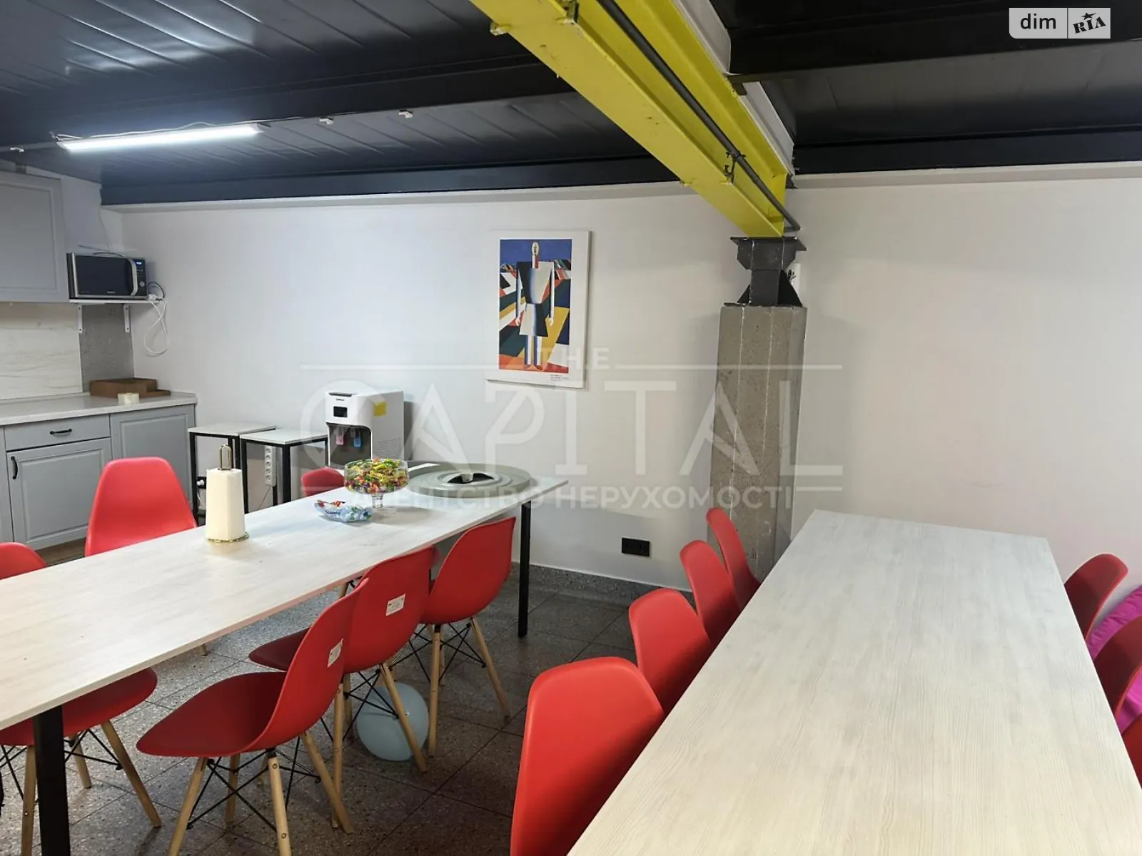 Сдается в аренду офис 256 кв. м в бизнес-центре, цена: 4000 $ - фото 1