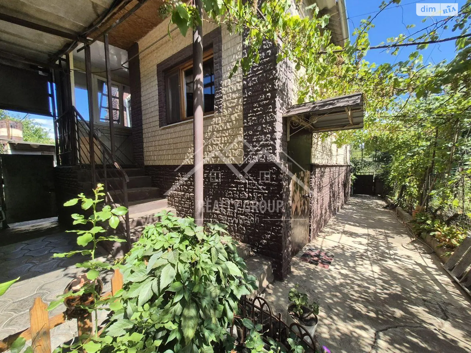 Продается дом на 2 этажа 128.5 кв. м с подвалом, цена: 72000 $ - фото 1