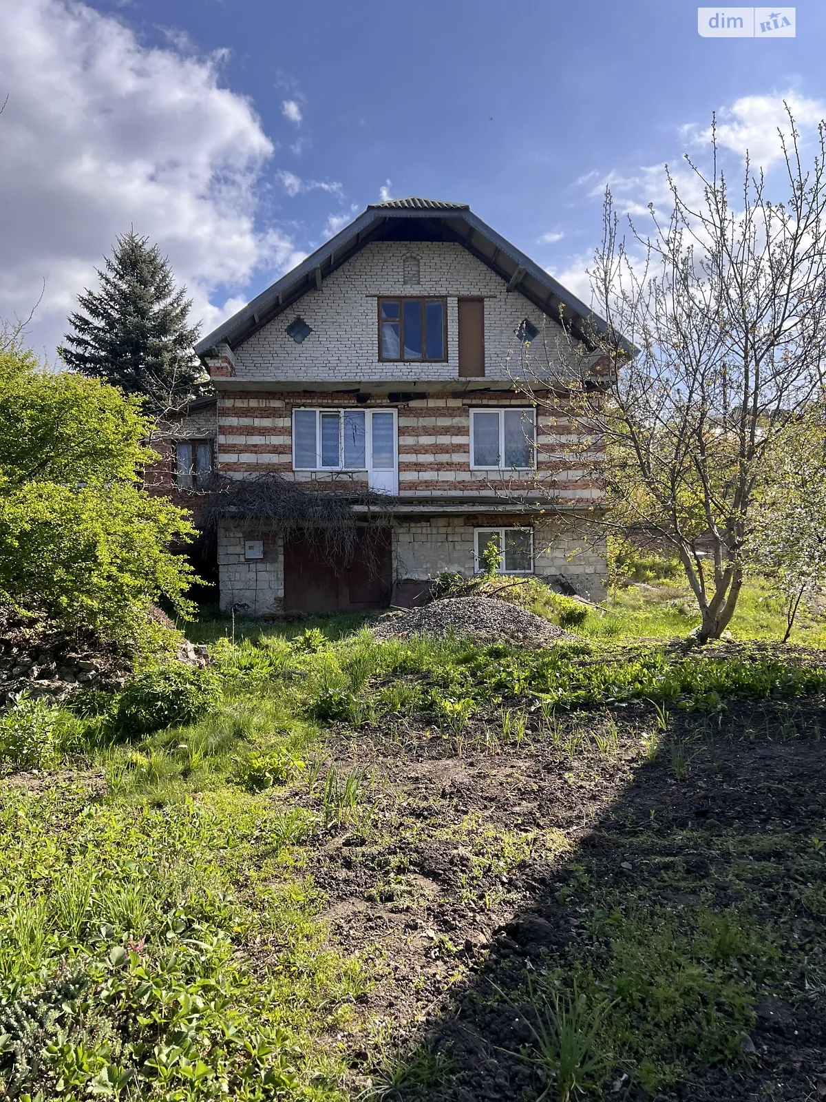 Продается дом на 2 этажа 180 кв. м с подвалом, цена: 42000 $ - фото 1