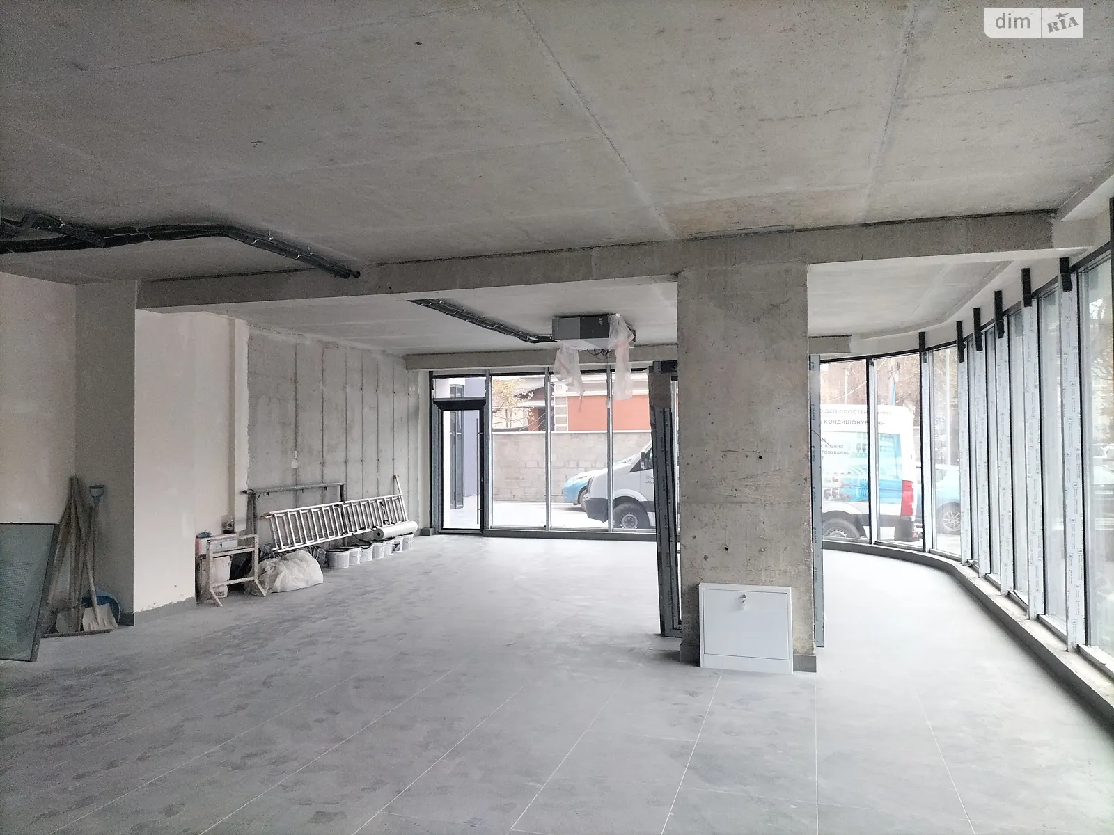 Сдается в аренду помещения свободного назначения 129 кв. м в 9-этажном здании, цена: 103200 грн - фото 1