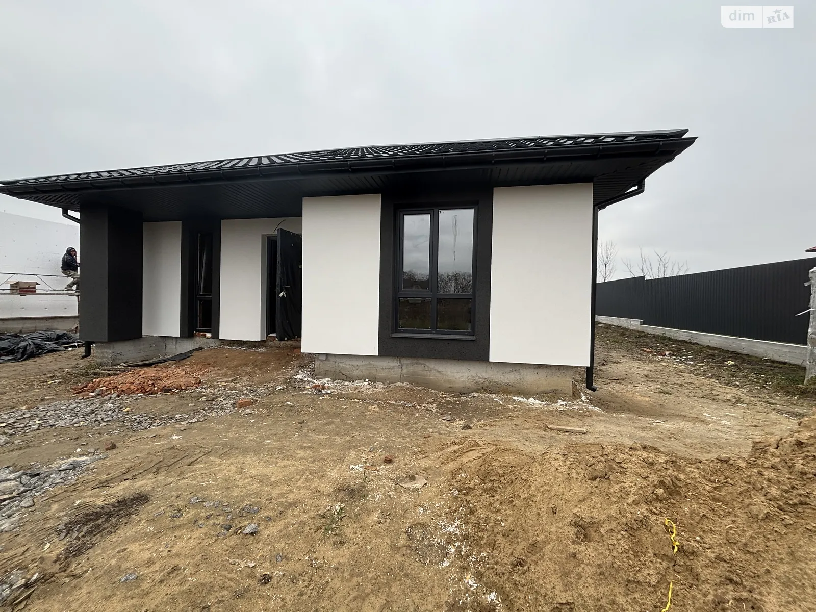 Продается одноэтажный дом 95 кв. м с участком, цена: 87000 $ - фото 1