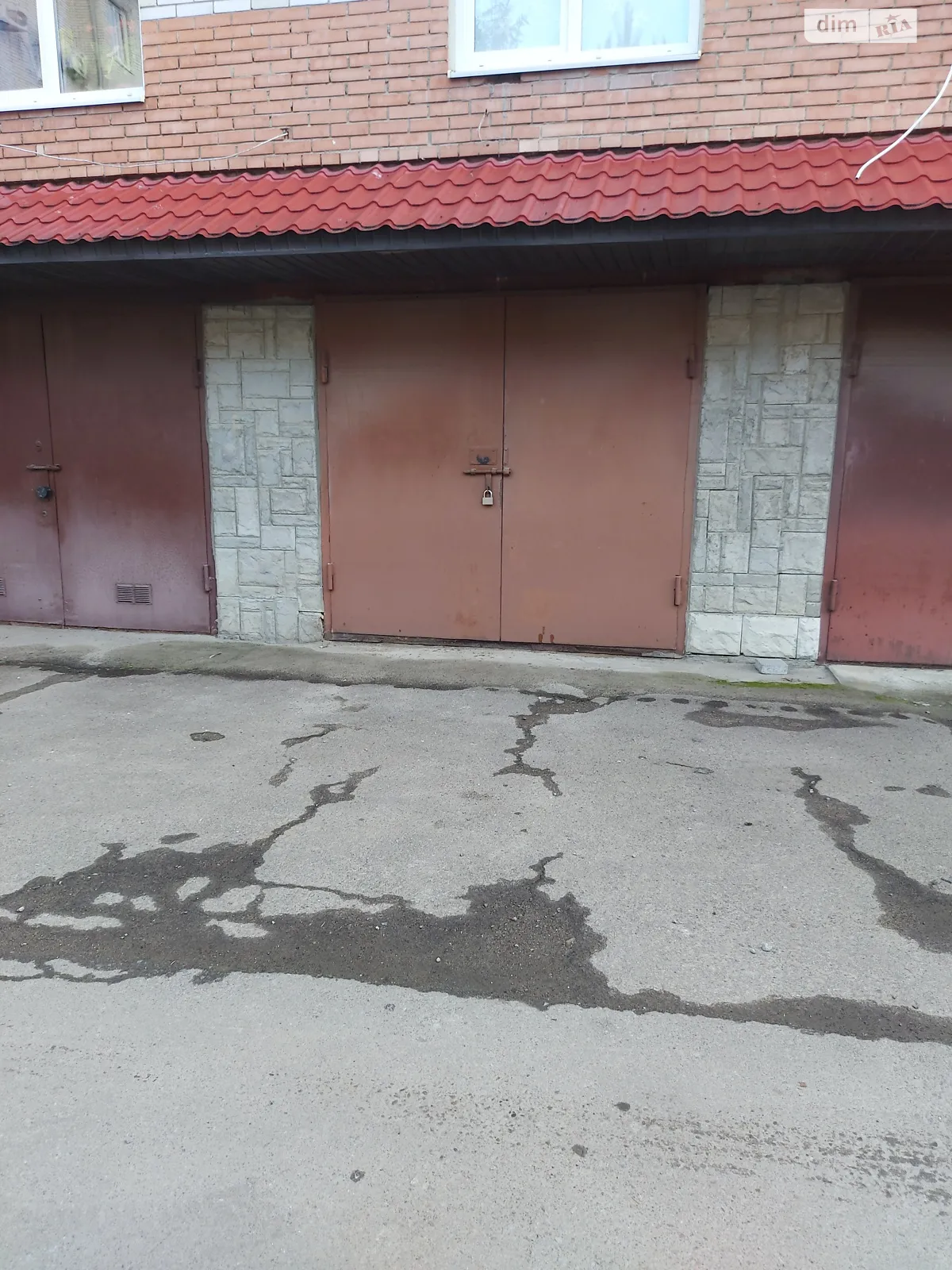 Сдается в аренду отдельно стоящий гараж под легковое авто на 19 кв. м, цена: 150 $ - фото 1