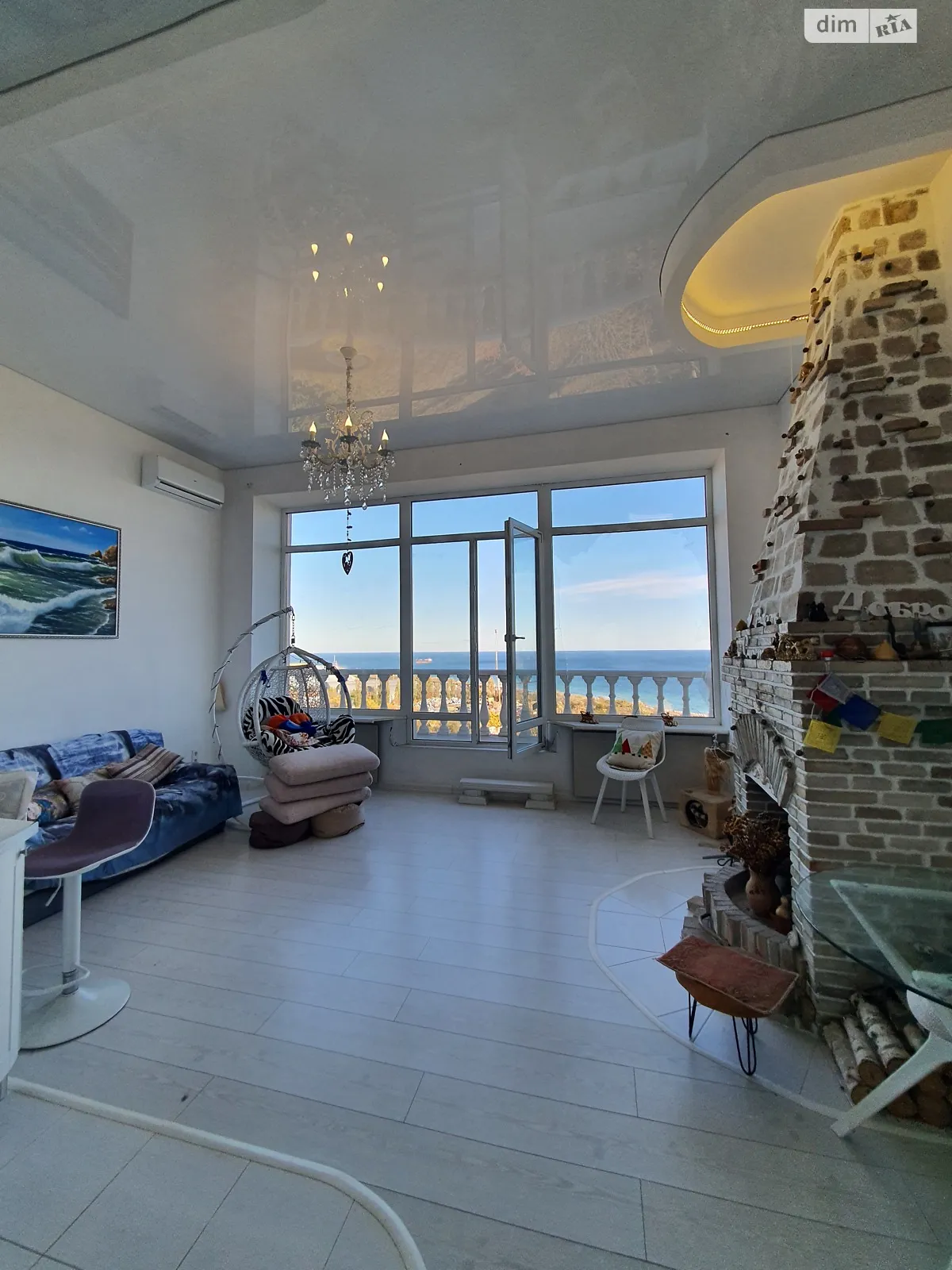 Продається 2-кімнатна квартира 59 кв. м у Чорноморську, пров. Хантадзе, 6 - фото 1