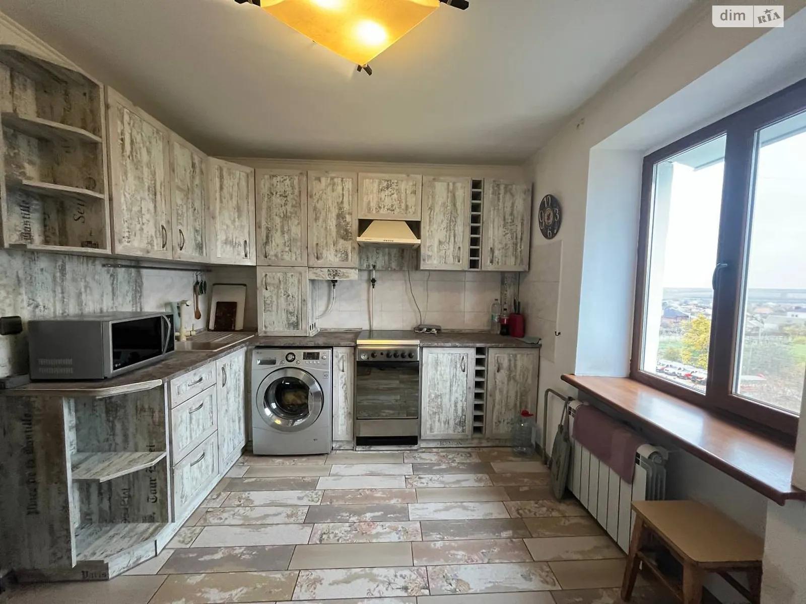 Продается 3-комнатная квартира 66.4 кв. м в Николаеве, ул. Малко-Тырновская - фото 1