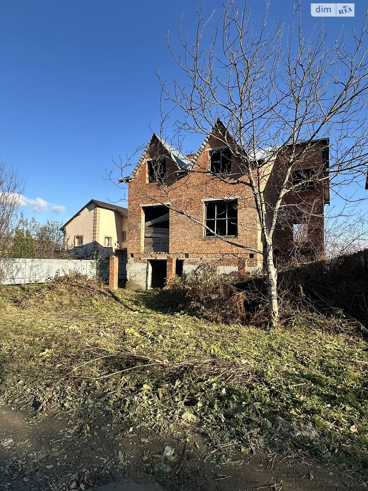 Продается дом на 2 этажа 220 кв. м с балконом, цена: 29000 $ - фото 1