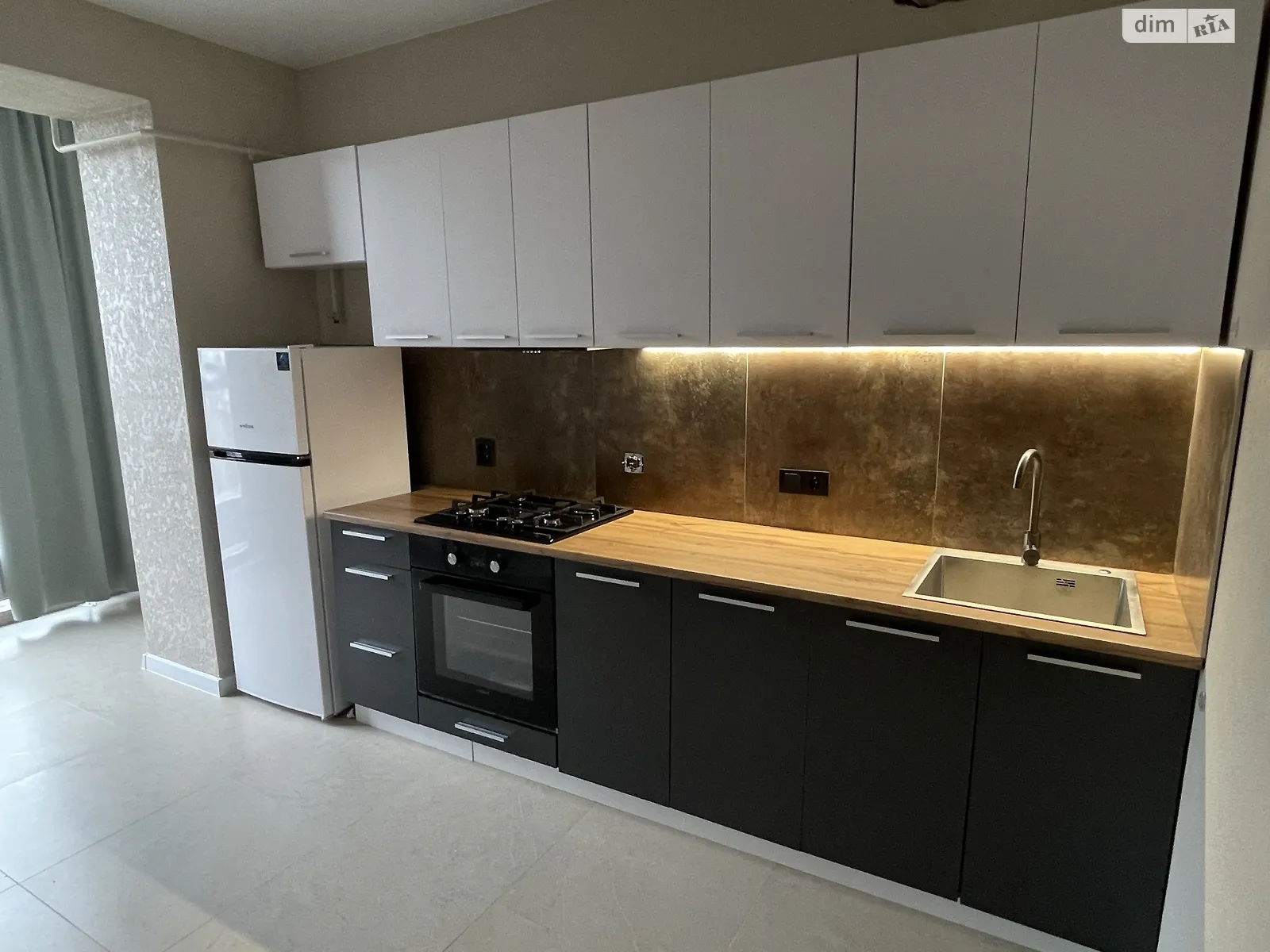 1-комнатная квартира 45 кв. м в, цена: 15000 грн - фото 1