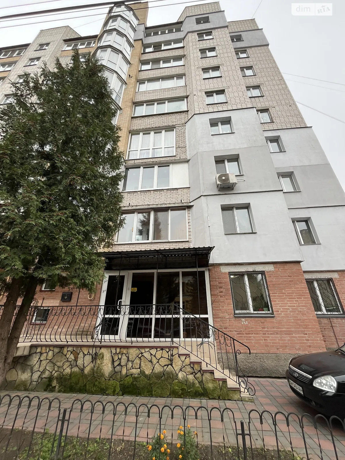 Продається офіс 104.6 кв. м в бізнес-центрі, цена: 220000 $ - фото 1