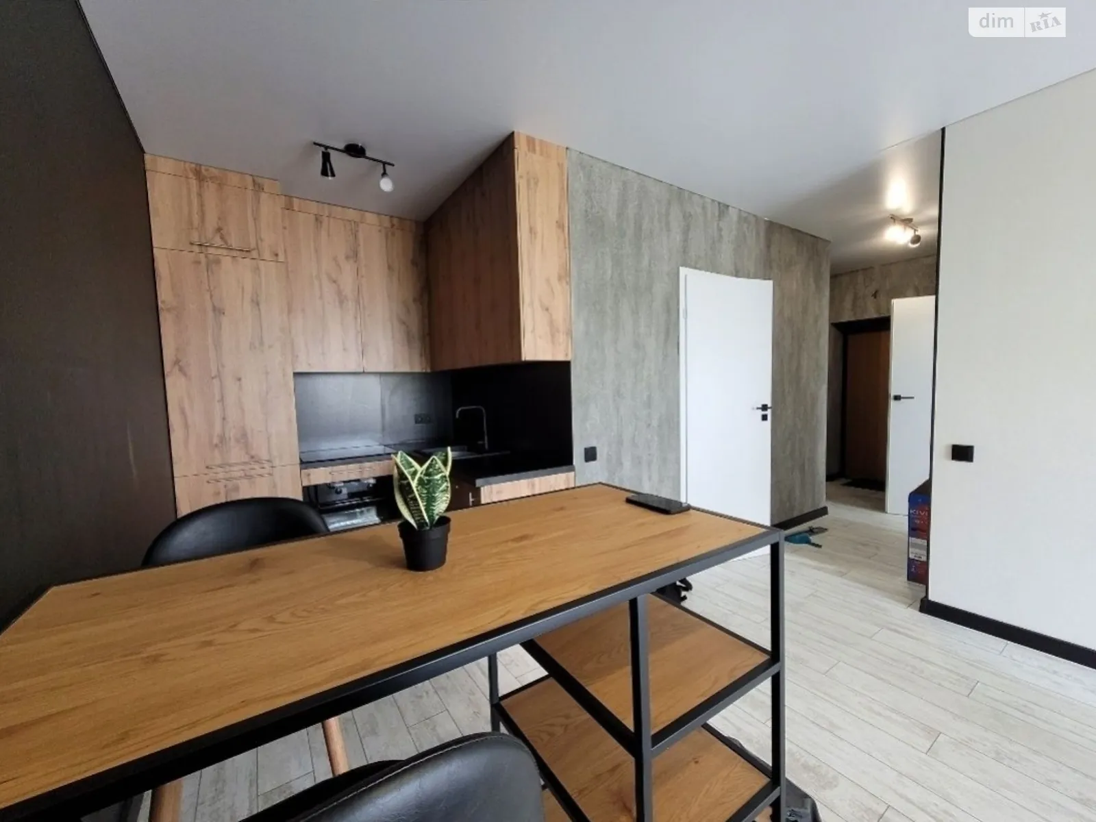 2-комнатная квартира 50 кв. м в Луцке, ул. Теремновская - фото 1