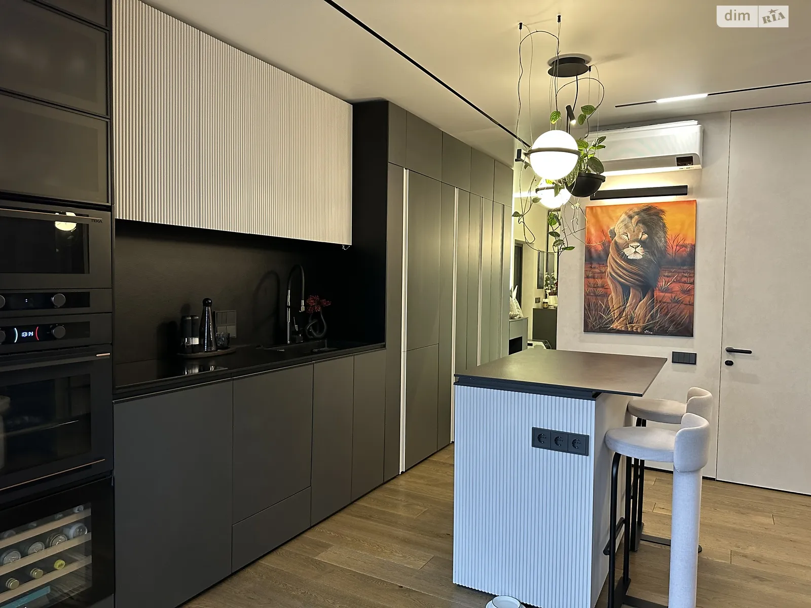 Продається 2-кімнатна квартира 60 кв. м у Ірпені, вул. Університетська(Карла Маркса), 3/2 - фото 1