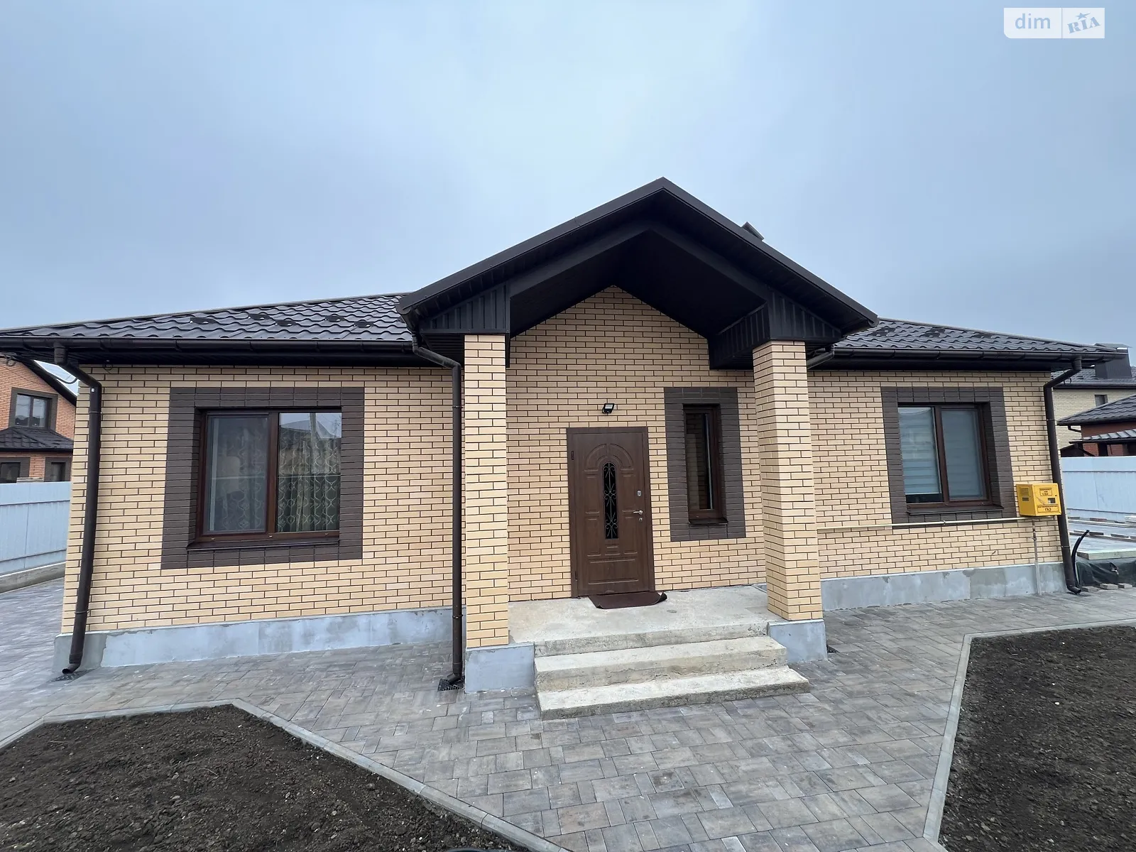 Сдается в аренду одноэтажный дом 100 кв. м с баней/сауной, цена: 1300 $ - фото 1