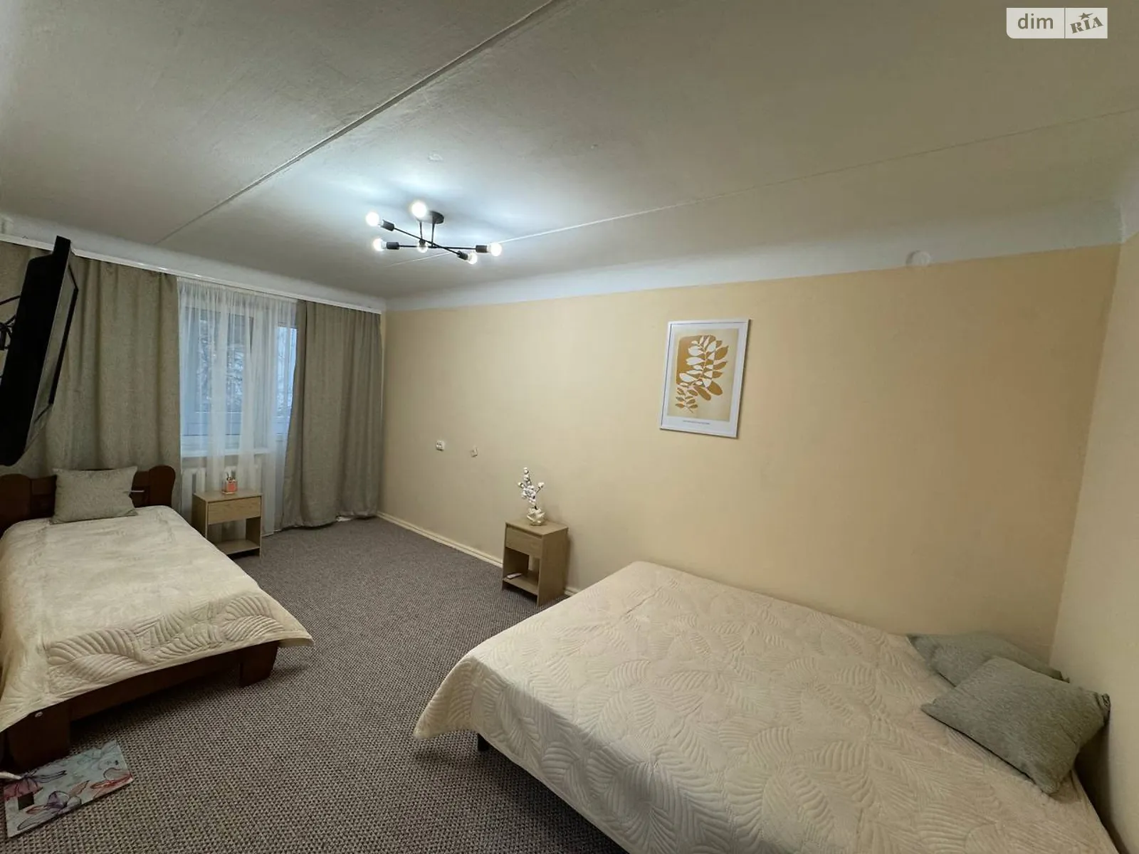 Продается 1-комнатная квартира 32.6 кв. м в Черновцах, ул. Героев Майдана, 59А - фото 1