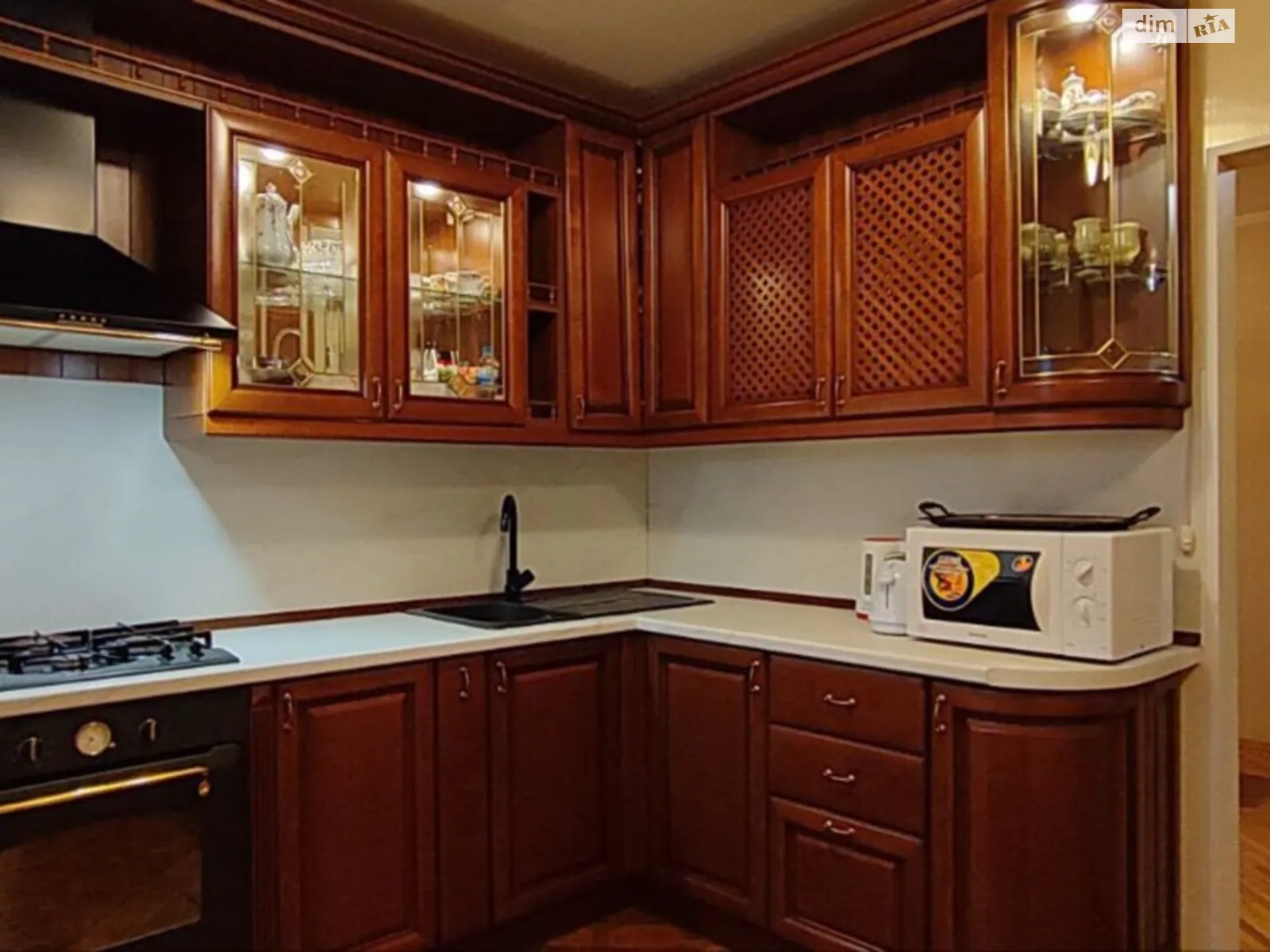 Здається в оренду 3-кімнатна квартира 106.2 кв. м у Дніпрі, вул. Ливарна, 9 - фото 1