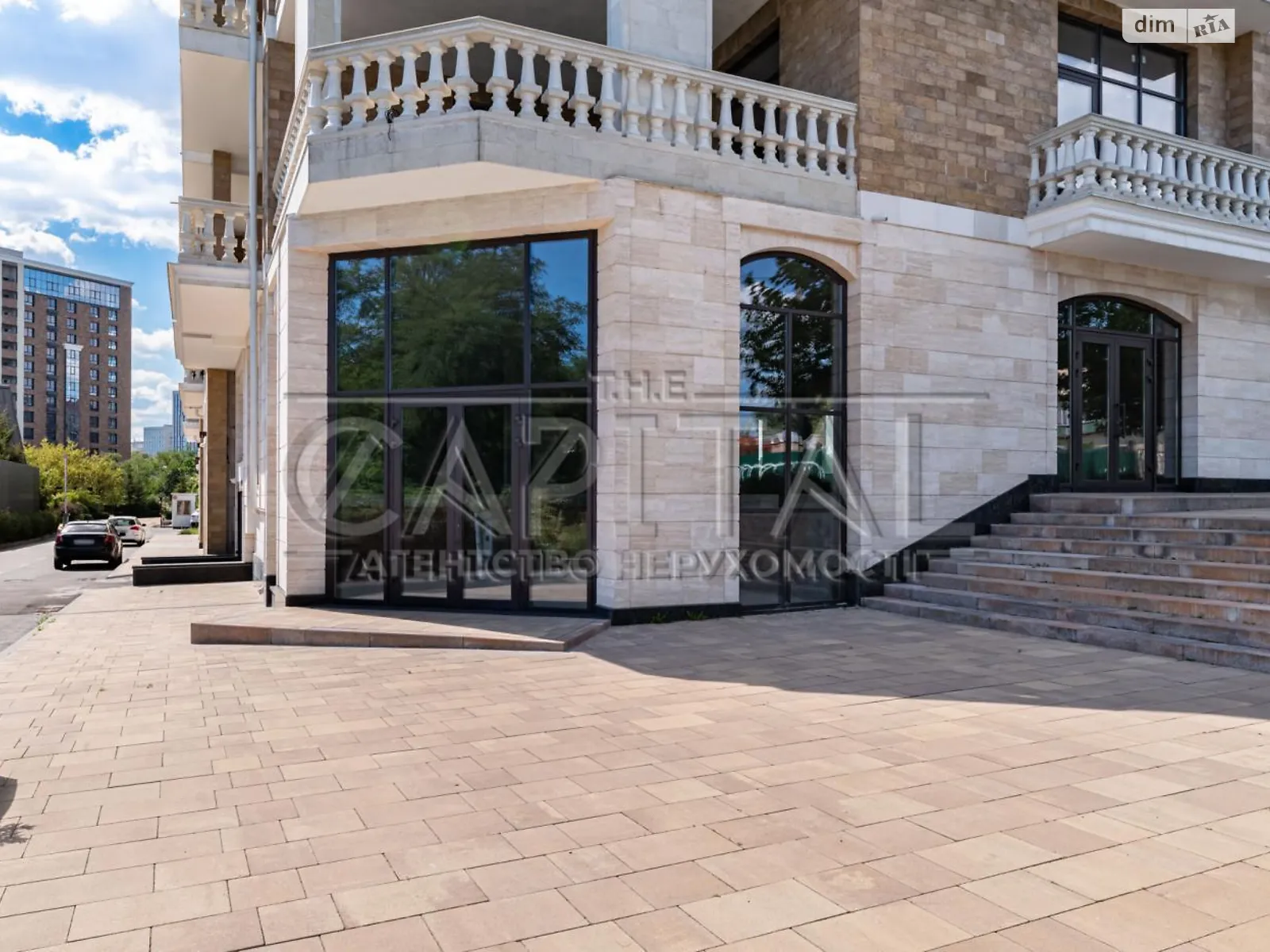 Продается офис 324.2 кв. м в бизнес-центре, цена: 870000 $ - фото 1