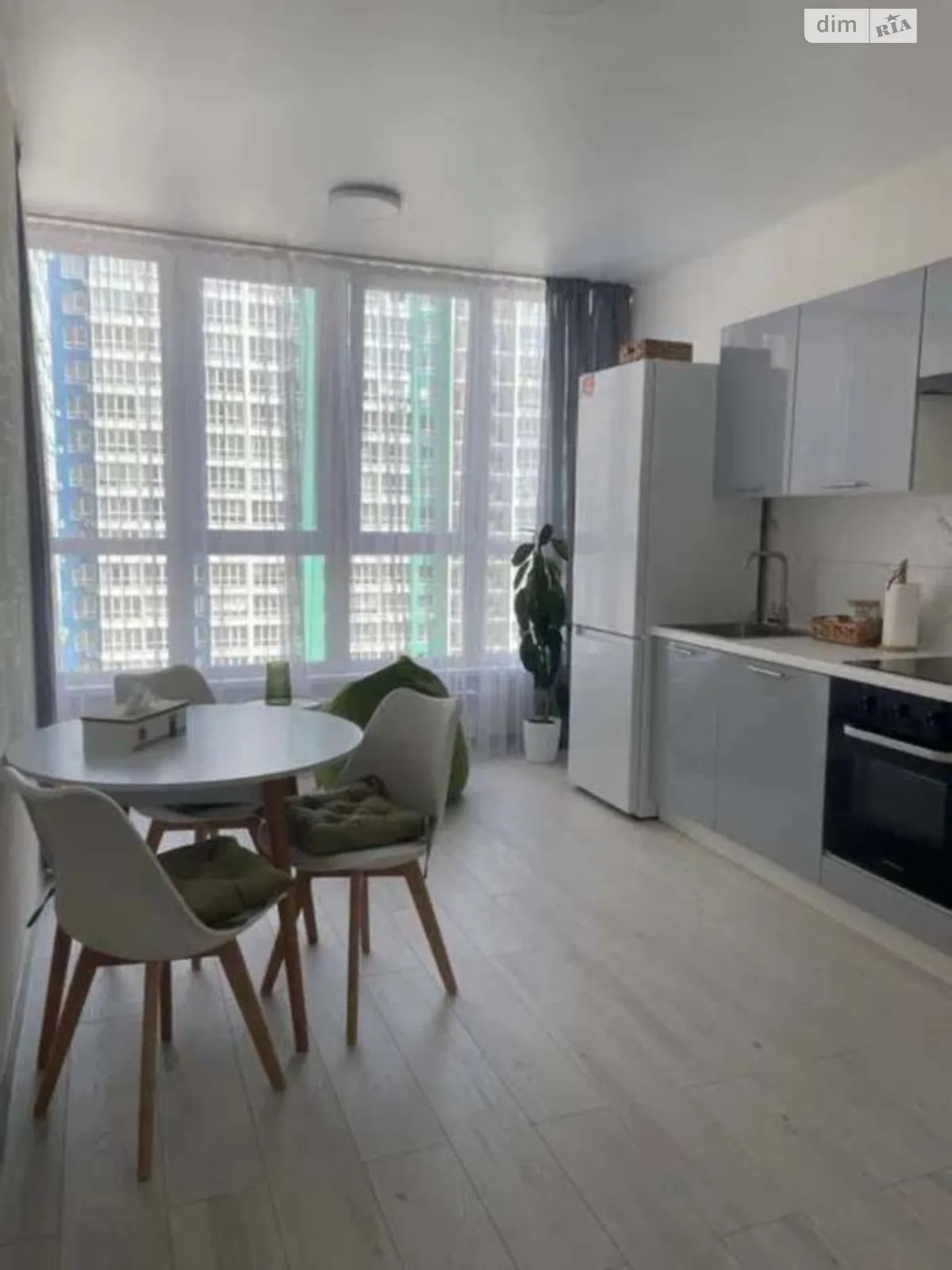 Здається в оренду 1-кімнатна квартира 42 кв. м у Лиманці, вул. Перлинна, 11 корпус 1 - фото 1