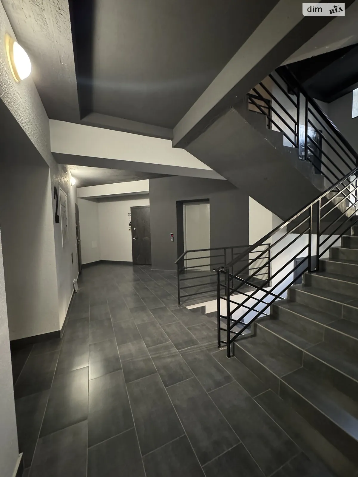 Продается 3-комнатная квартира 91.9 кв. м в Криховцах, ул. Приозерная, 38 - фото 1