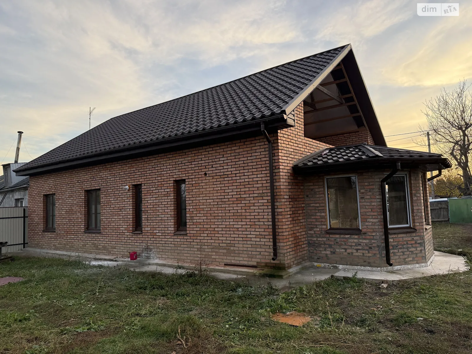 Сдается в аренду дом на 2 этажа 140 кв. м с участком, цена: 20000 грн - фото 1