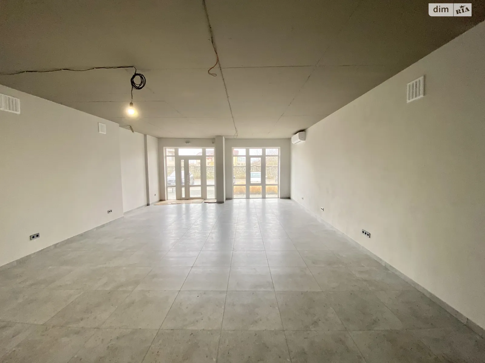 Сдается в аренду помещения свободного назначения 59 кв. м в 6-этажном здании, цена: 550 $ - фото 1