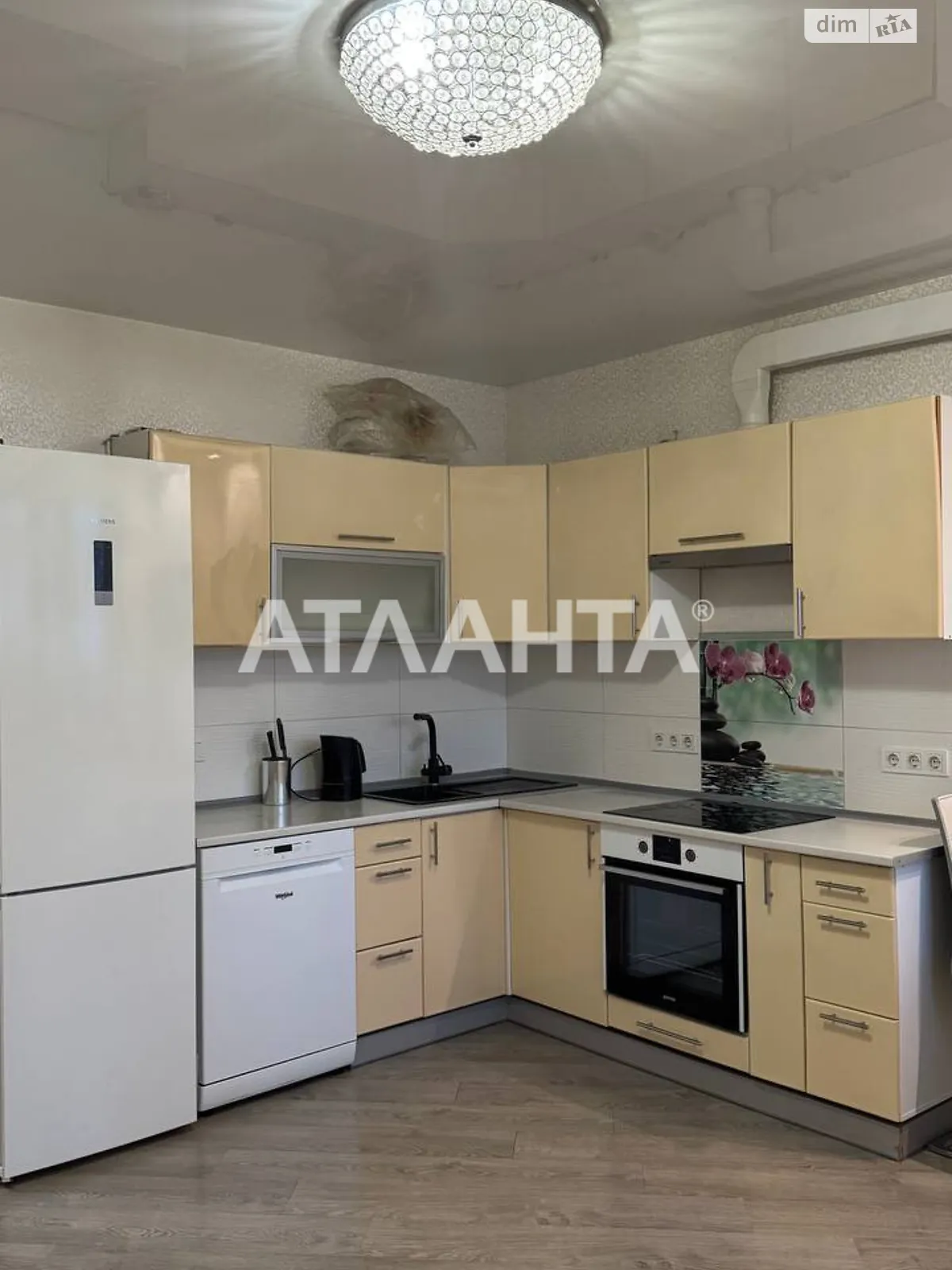 Продається 1-кімнатна квартира 45 кв. м у Одесі, мас. Радужний - фото 1