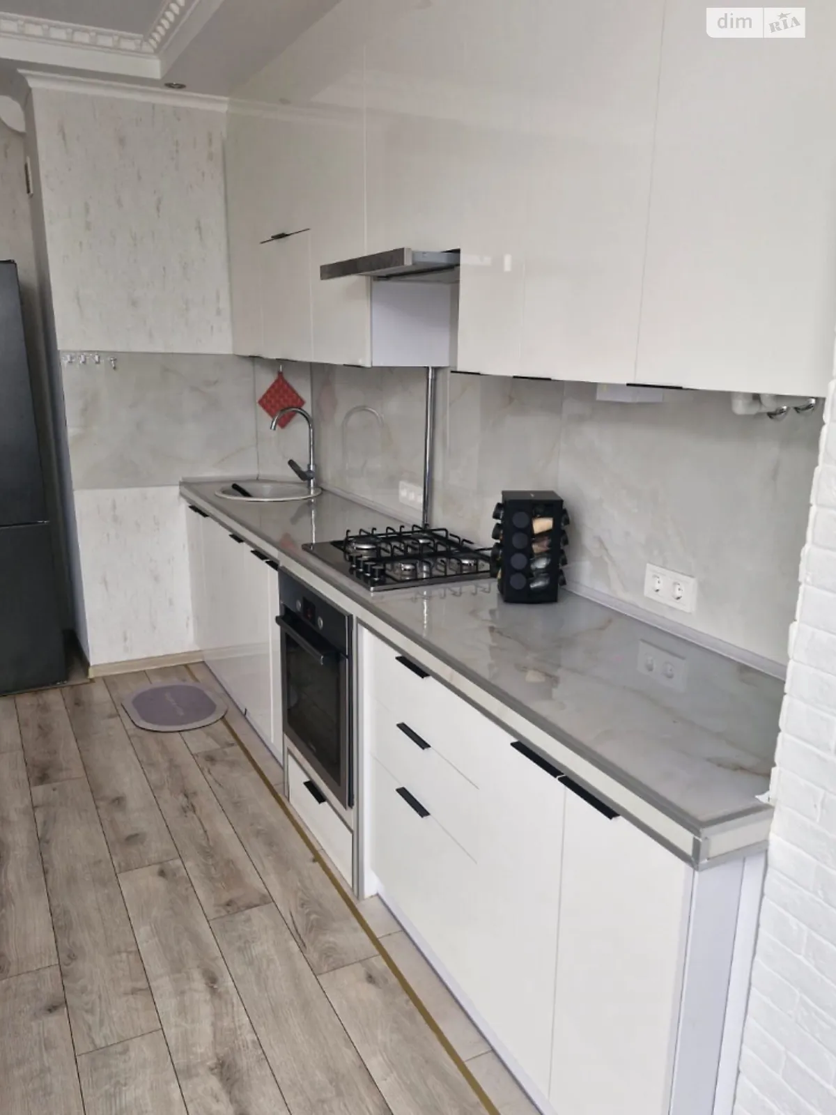 Сдается в аренду 1-комнатная квартира 44 кв. м в Львове, ул. Венгерская - фото 1