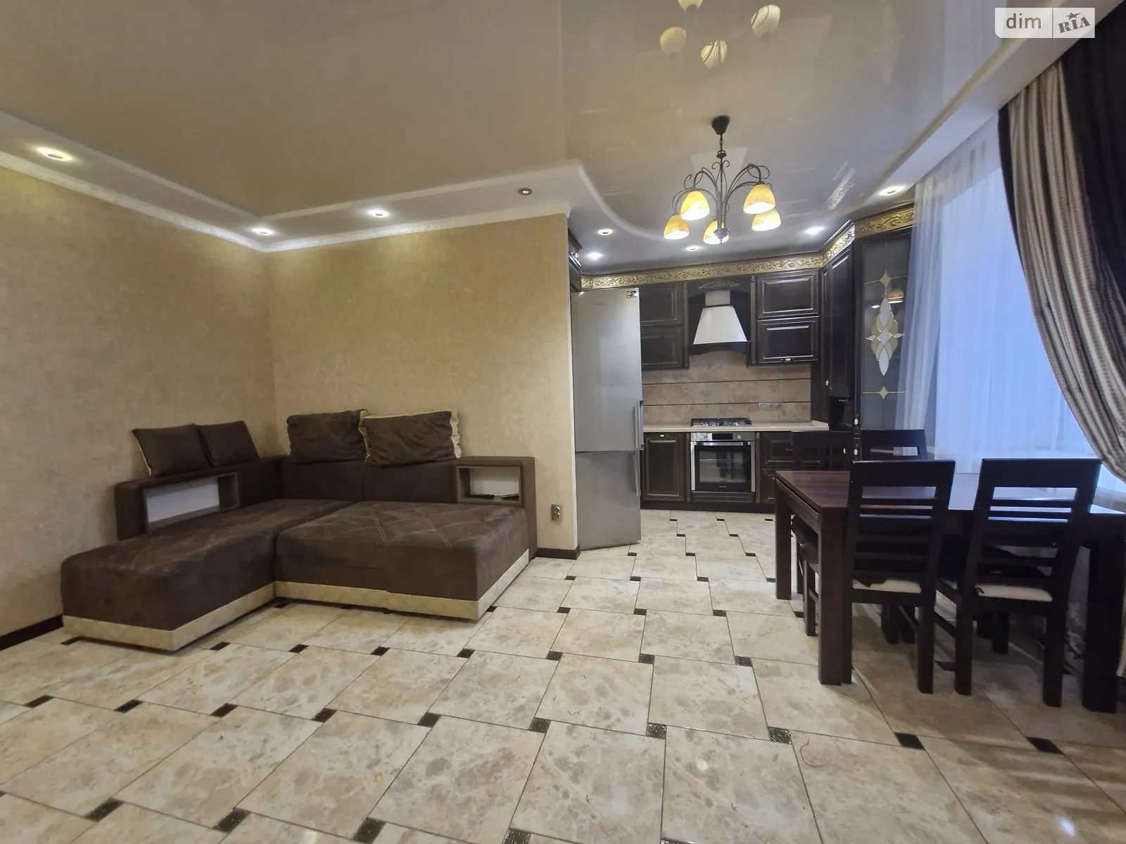 Сдается в аренду 3-комнатная квартира 110 кв. м в Виннице, ул. Киевская - фото 1