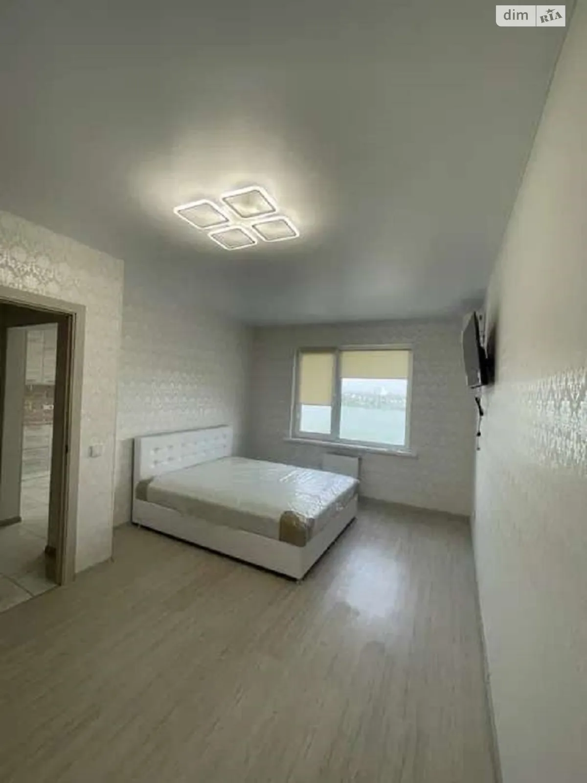 Здається в оренду 1-кімнатна квартира 38 кв. м у Києві, вул. Вишняківська, 2 - фото 1