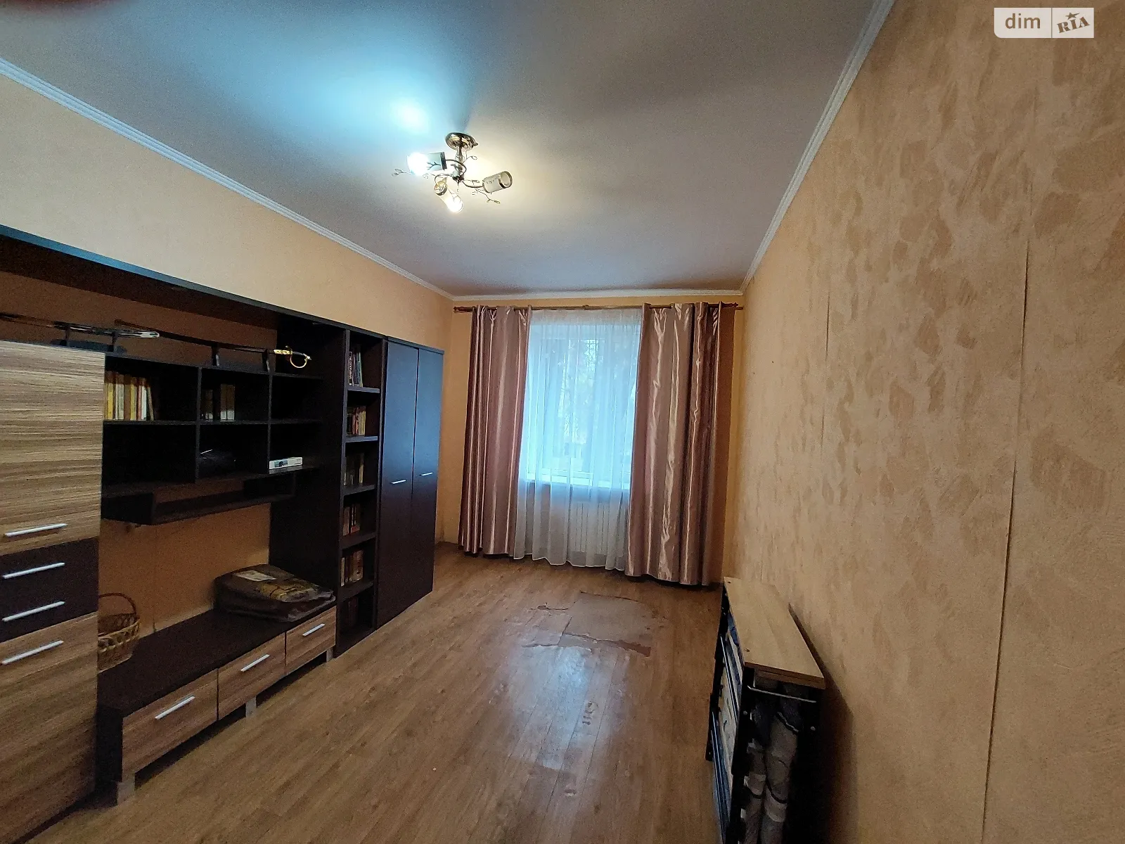 Продається 2-кімнатна квартира 52 кв. м у Кам'янському, цена: 19999 $ - фото 1