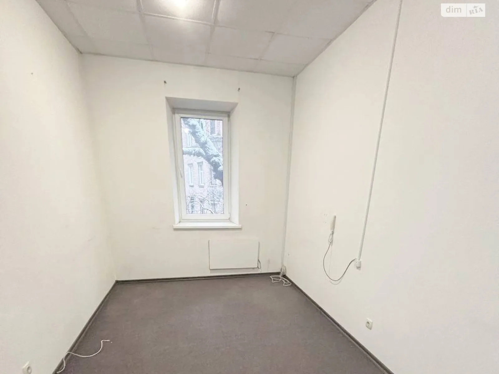 Сдается в аренду офис 17 кв. м в бизнес-центре, цена: 7000 грн - фото 1