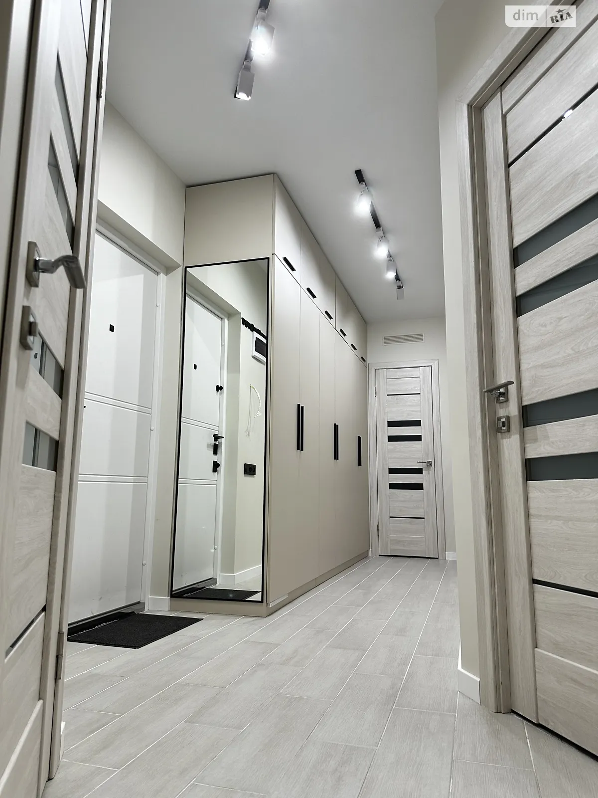 Продается 2-комнатная квартира 59.6 кв. м в Слобожанском, ул. Содружества, 1 корпус 2 - фото 1