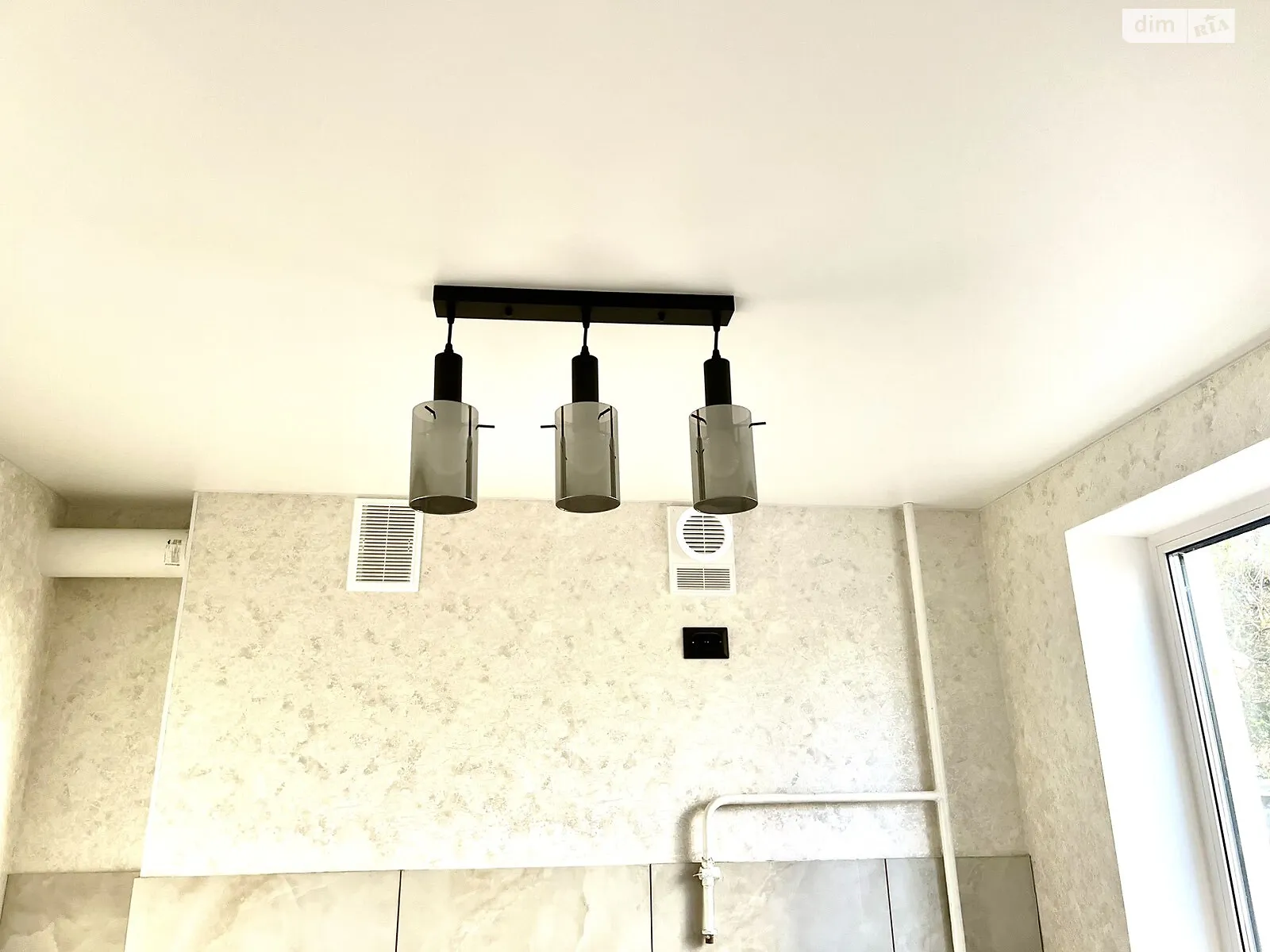 Продається 2-кімнатна квартира 45 кв. м у Вінниці, вул. Андрія Первозванного - фото 1