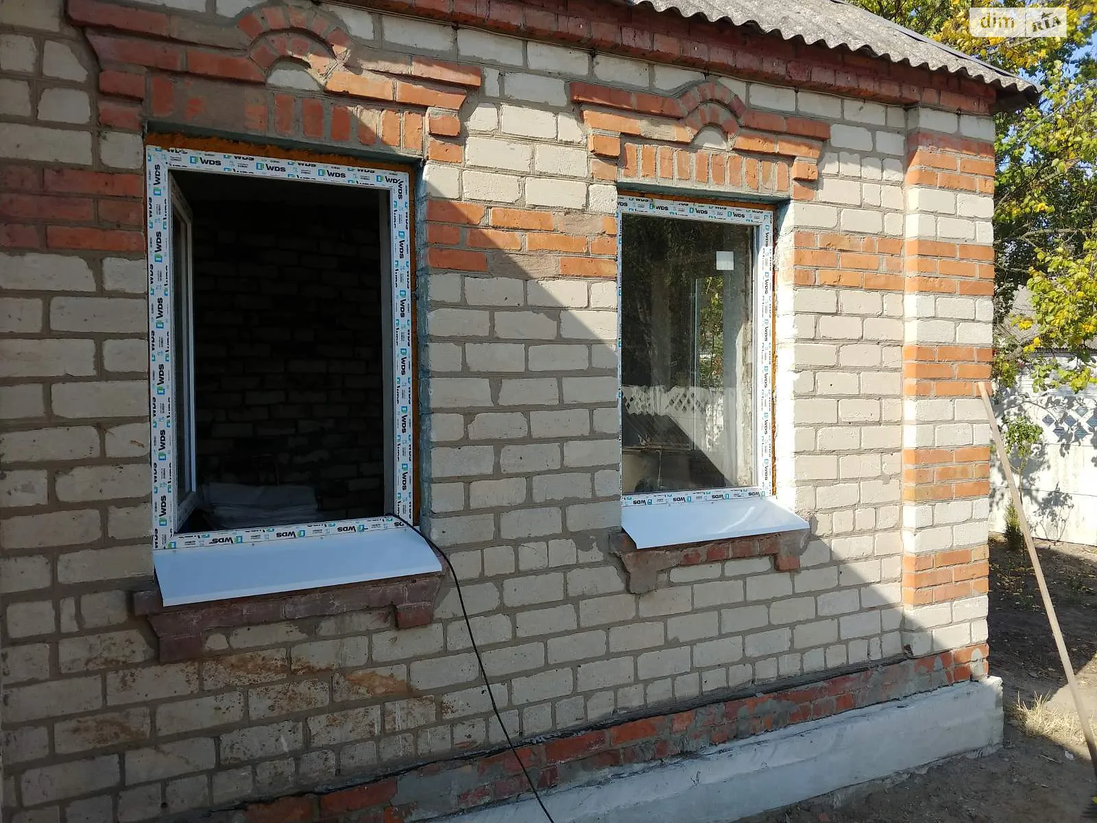 Продается одноэтажный дом 56 кв. м с камином, цена: 15000 $ - фото 1