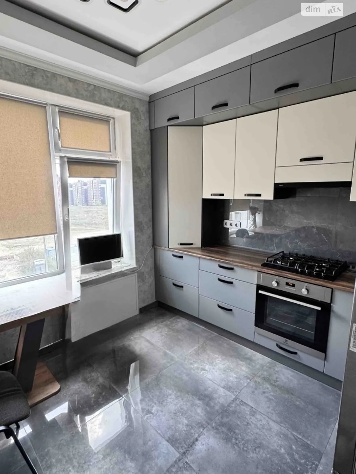 Сдается в аренду 2-комнатная квартира 75 кв. м в Хмельницком, ул. Панаса Мирного, 18/2 - фото 1