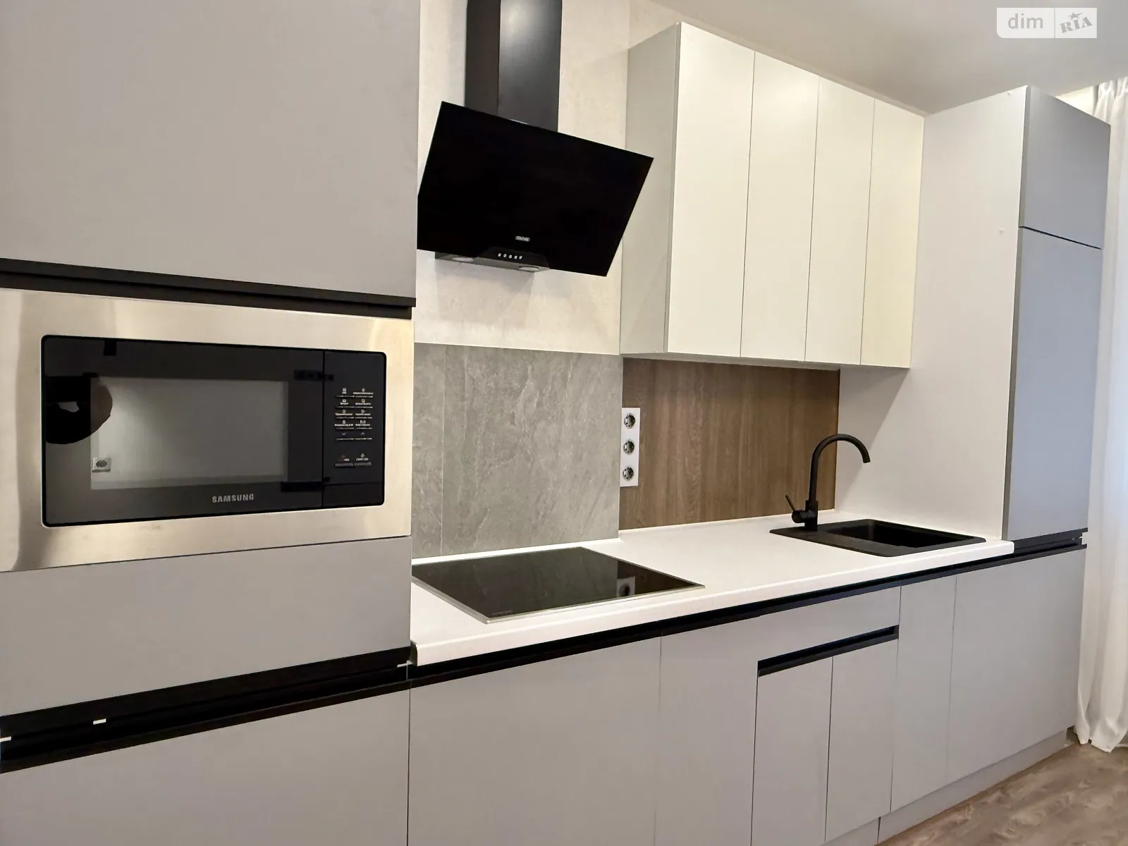 Продається 1-кімнатна квартира 35.7 кв. м у Одесі, вул. Люстдорфська дорога, 100В - фото 1