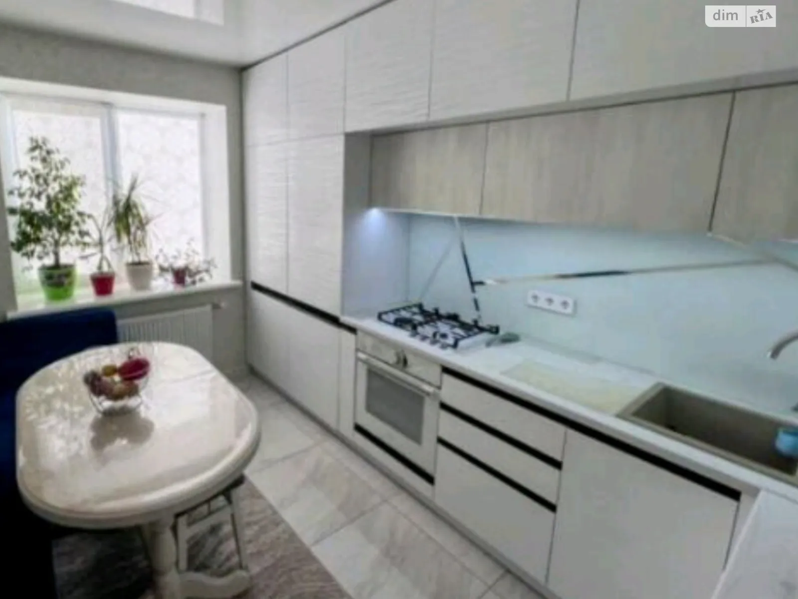 Продается 2-комнатная квартира 58.4 кв. м в Агрономичном, ул. Центральная(Мичурина), 45 - фото 1